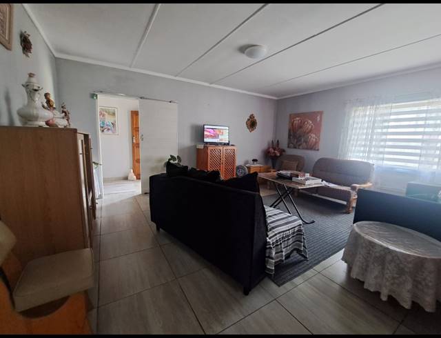2 BEDROOM HOUSE FOR SALE IN VANDERBIJLPARK SE 1